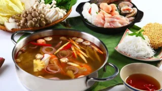 thuc-don-mon-lau-hai-san-1